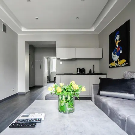 Grey House * Warszawa